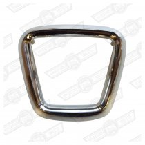 BEZEL-BONNET BADGE, AUSTIN COOPER-MK2
