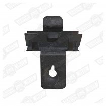 CLIP-PARCEL SHELF EDGE-RADIO SUPPORT