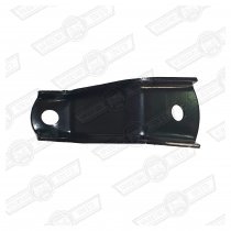 BRACKET-RETAINING-STEADY BAR TO BLOCK '70 ON