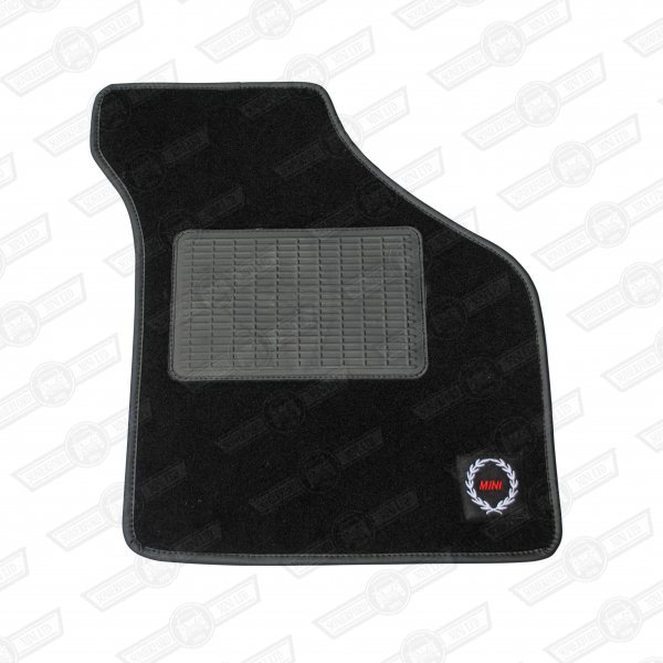 OVERMAT SET-4 PIECE- BLACK- RHD